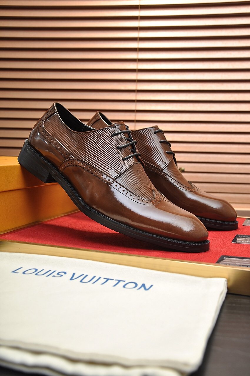 Louis Vuitton Men's Textured Panel Lace-Up Dress Shoes