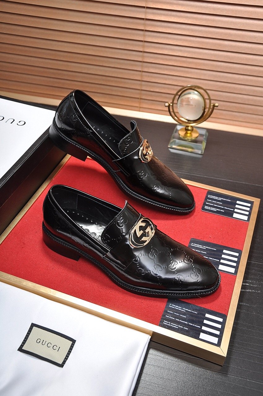 Gucci Men's Buckle Loafers